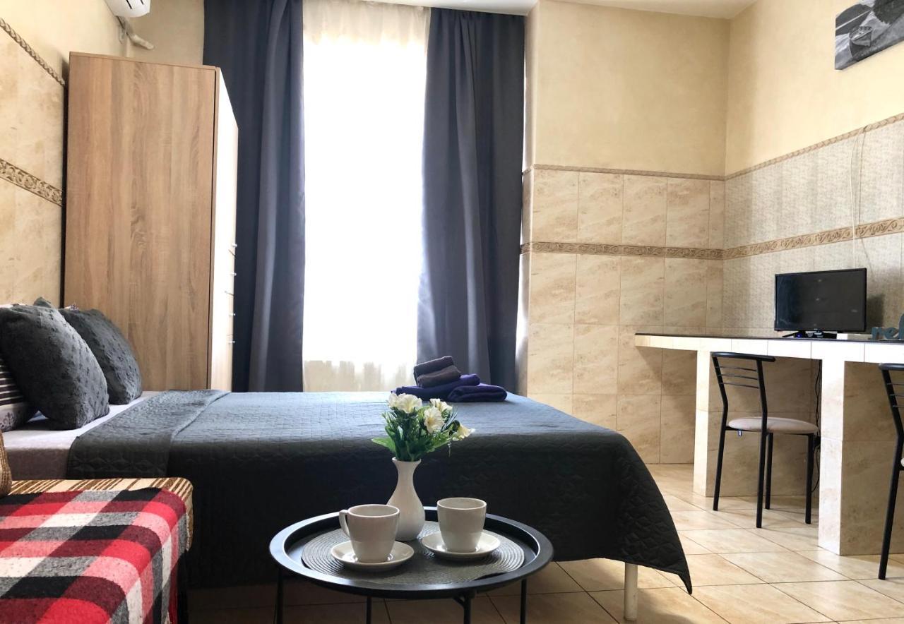 Modern Aparthotel Near Metro Pecherska Κίεβο Εξωτερικό φωτογραφία