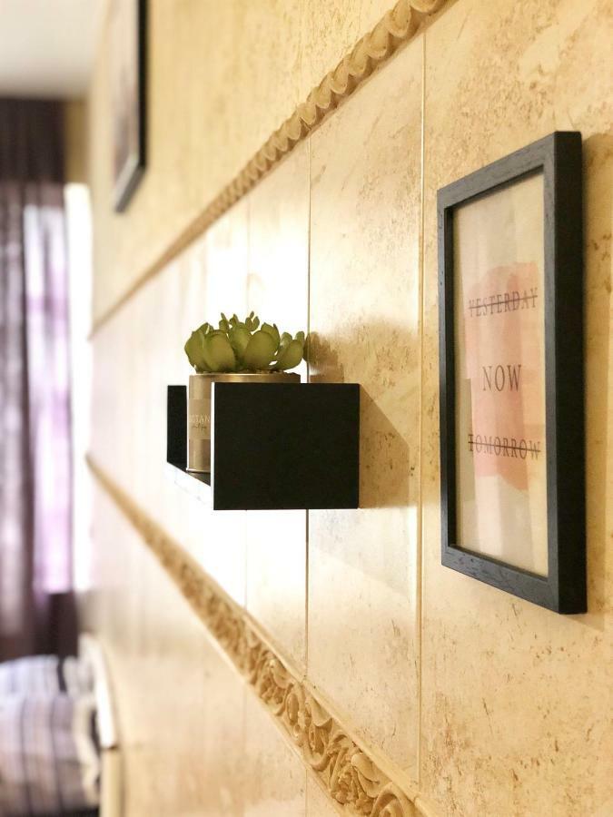 Modern Aparthotel Near Metro Pecherska Κίεβο Εξωτερικό φωτογραφία