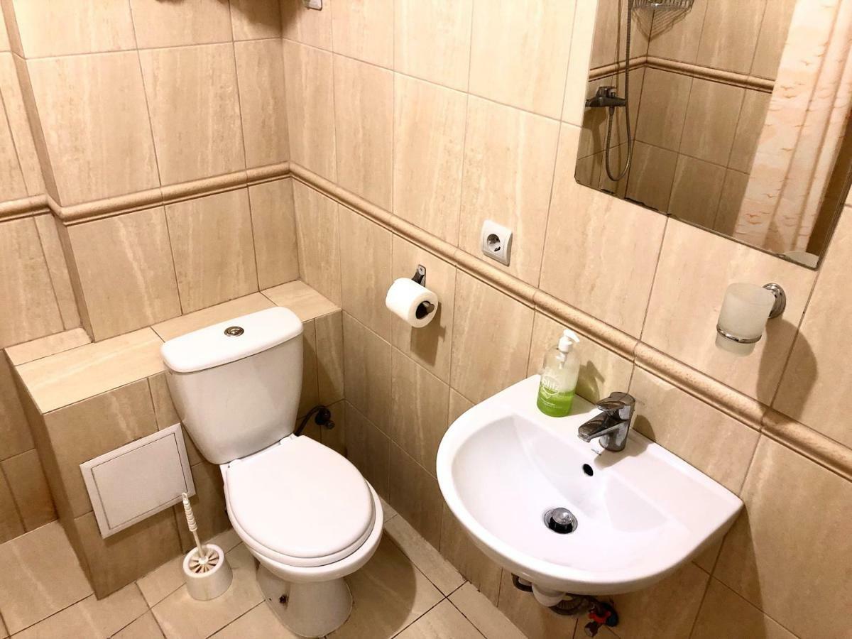 Modern Aparthotel Near Metro Pecherska Κίεβο Εξωτερικό φωτογραφία
